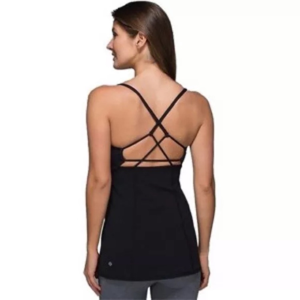 Lululemon strapping cross back top size 4